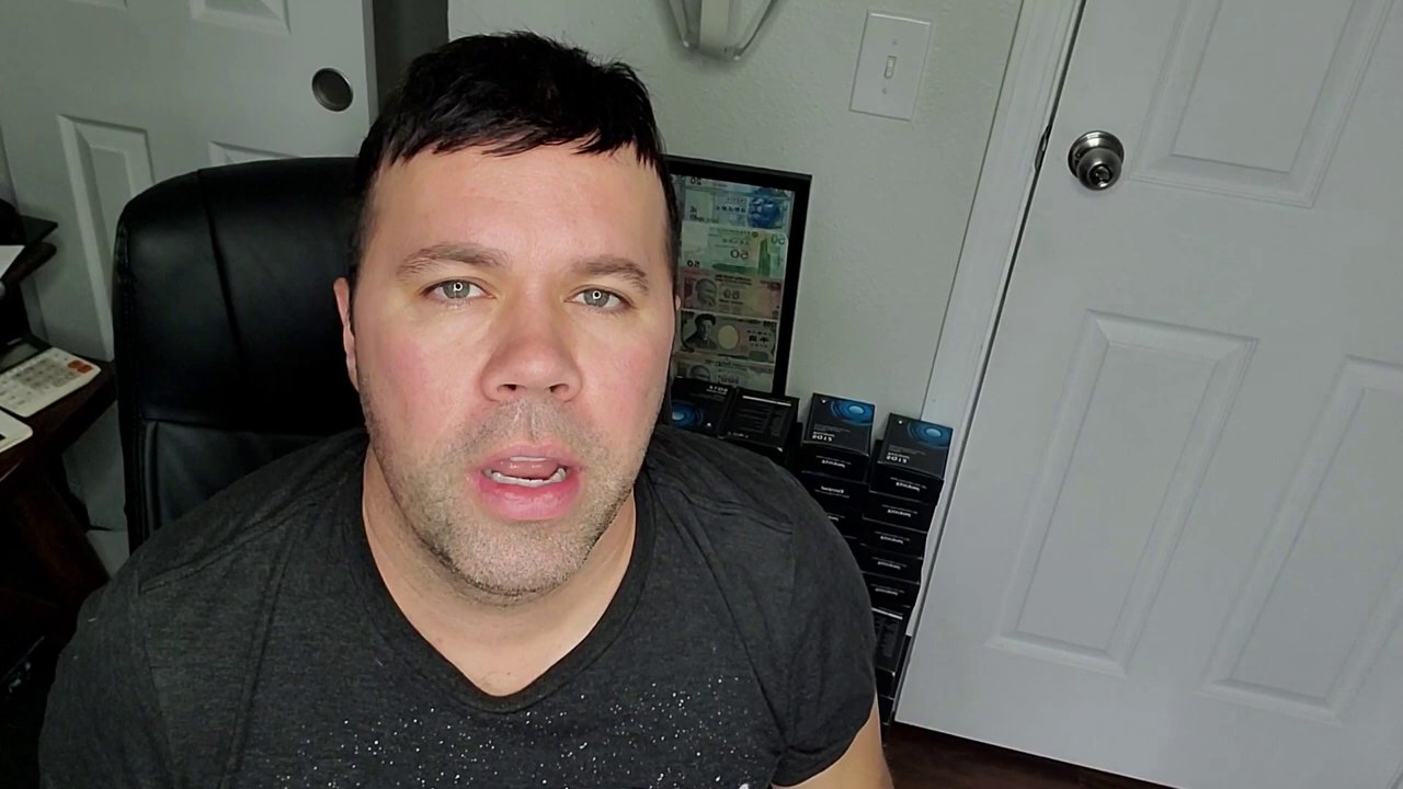 The video tutorial begins, introducing the topic of downloading TikTok videos without a watermark.